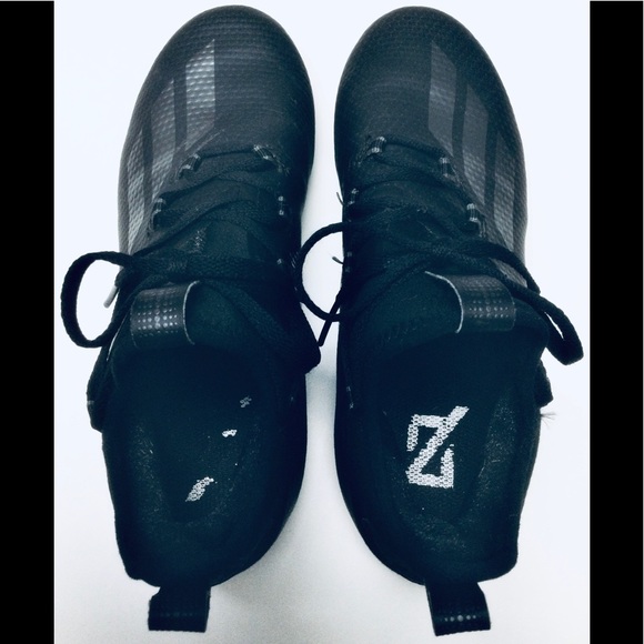 ⚽️ ADIDAS - OUTDOOR - BLACK & SILVER - SKIN PREDATOR SOCCER CLEATS ⚽️ - Picture 4 of 7